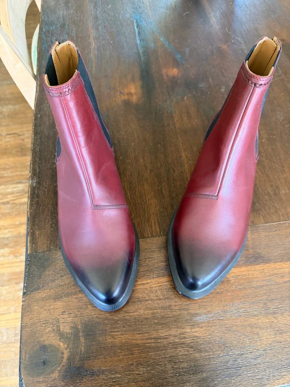 Women’'s Burgundy Leather Chelsea Boots